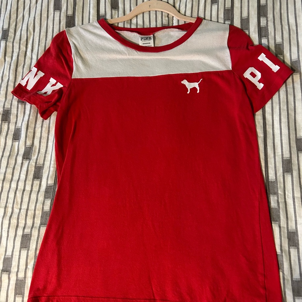 PINK Victoria's Secret Red and White Short Sleeve Tee